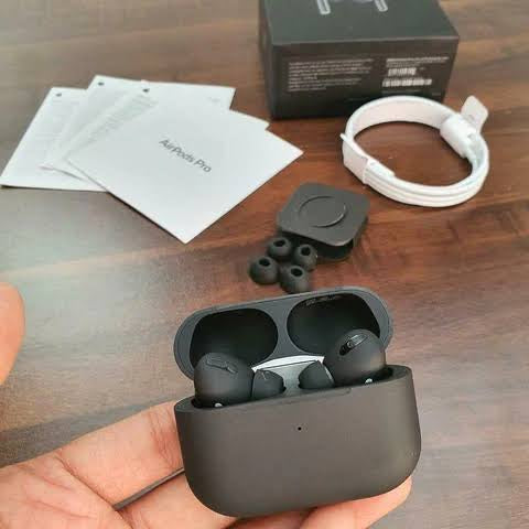 AirPods Pro 2: Experience the Ultimate in Sound and Style with Black Elegance Apple Lot